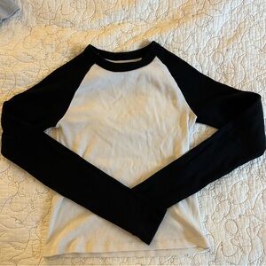 Brandy Melville Black and White Ribbed Top